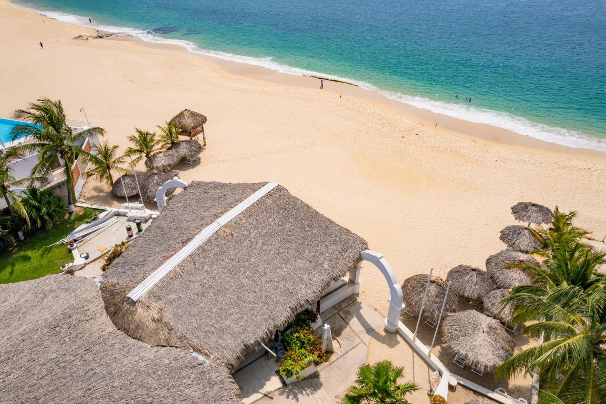Hotel Castillo Huatulco & Beach Club Santa Cruz Huatulco Bagian luar foto